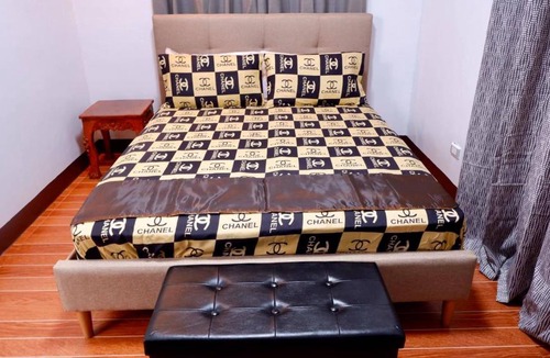 Tanauan City House | Modern Transient room near Tagaytay City