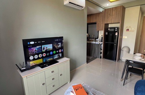 Simee Apartment | Modern Two Bedroom Ipoh City Apartment with Pool, Gym and Free Parking