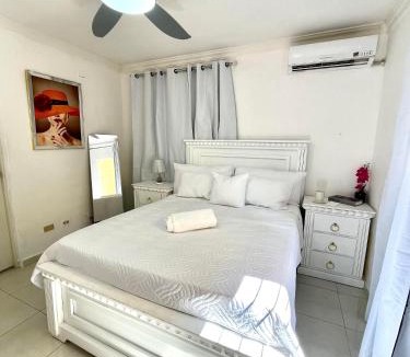 Santo Domingo Apartment | Moderno Apartment Near the Ocean Santo Domingo Este Wife ,AC