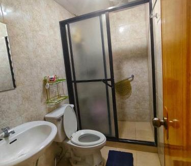 Alaminos Bed & Breakfast | Monte Rio Gardens Bed & Breakfast