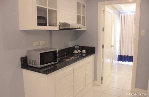Olongapo Resort | Moonbay Marina The Villas