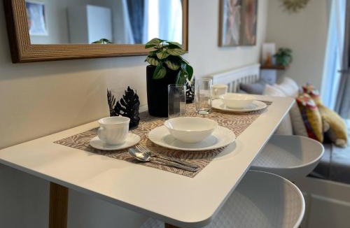 Lapu-Lapu Apartment | Moonlight Chic Living