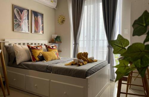 Lapu-Lapu Apartment | Moonlight Chic Living