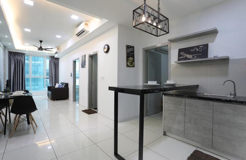 Kampung Sembulan Baru Apartment | Moonlight suite 闪亮月聚套房 Sutera Avenue by SR
