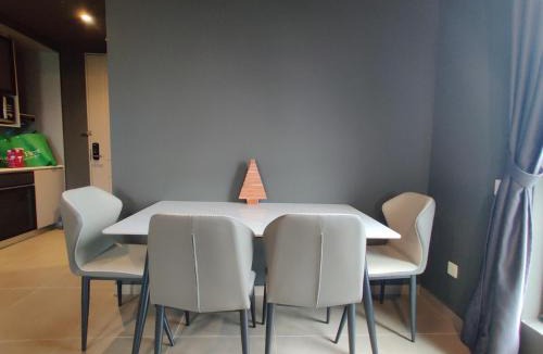 Sungai Penchala Apartment | Mossaz by OliverHome - 2Pax - HextarWorld - 1Utama