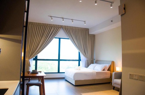 Petaling Jaya Apartment | Mossaz with Skypool by Light House