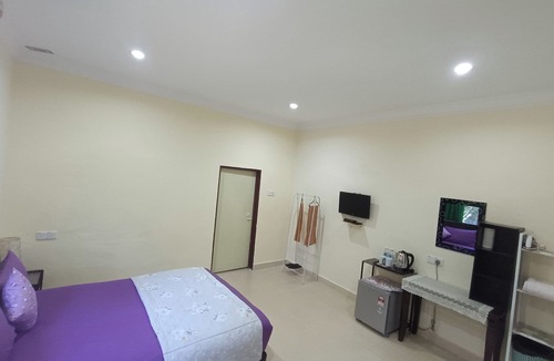 Lubok Buaya Hotel | Motel Aurora Damai