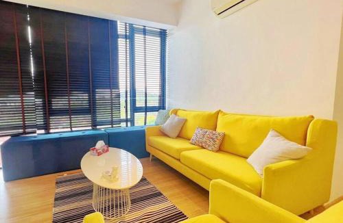 Tebrau Apartment | Mount Austin Cube8teen Homestay 新山