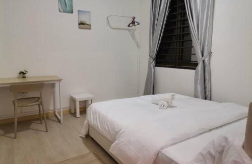 Taman Mount Austin Apartment | Mount Austin Lake City View Palazio by Natol