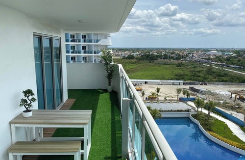 San Fernando Apartment | Muji Inspired Beachview @Azure North,1Br-6pax