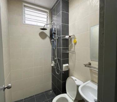 Ijok House | Nadira Musllim Homestay Puncak Alam - Close to UiTM