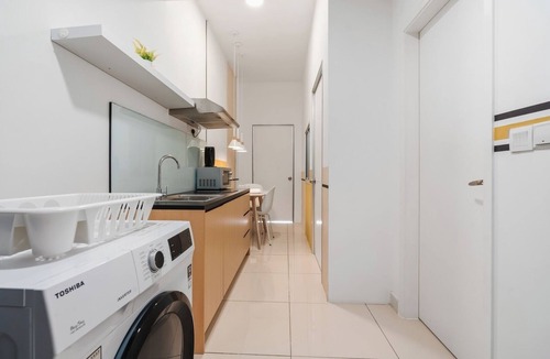 Kuala Lumpur City Centre Apartment | Narrow Nest 2BR Continew Residence Wi-Fi + Netflix