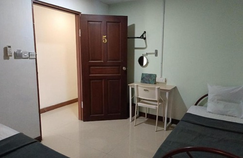 Kuching Hostel | Natol Homestay - Kenyalang Park