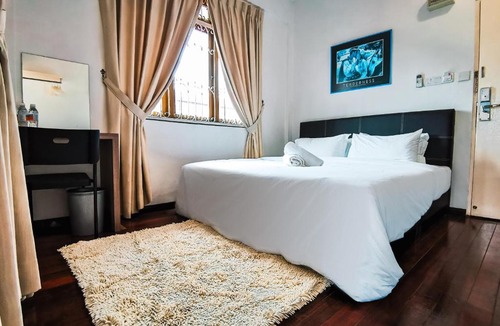 Kuching House | Natol Villa -London