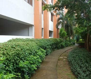 San Dionisio Apartment | Nature Green Room Paseo Verde at Calle Real
