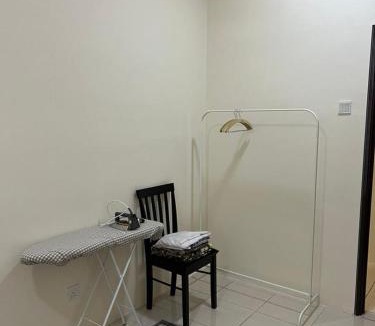 Ijok Apartment | Nawra Musllim Homestay Puncak Alam - Close to UiTM