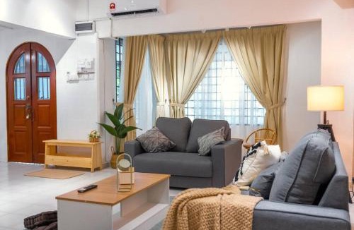 Petaling Jaya House | New!14pax,Petaling Jaya Damansara Landed Home next Starling Atria Mall 1U IKEA