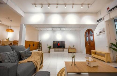 Petaling Jaya House | New!14pax,Petaling Jaya Damansara Landed Home next Starling Atria Mall 1U IKEA