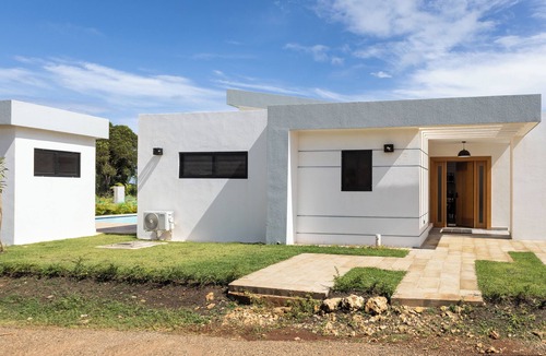 Cabarete Villa | New Charming 3-bedroom villa with AC, WiFi in amazing Sosúa