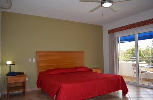 El Batey Hotel | New Garden Hotel