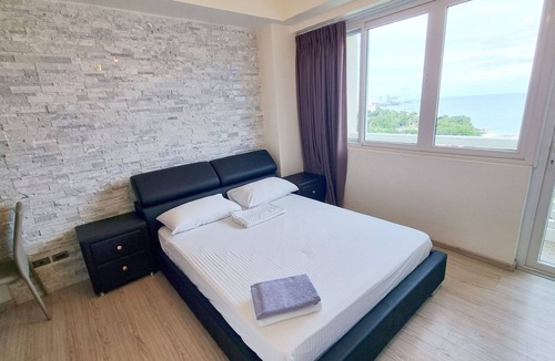 Lapu-Lapu Condo | New huge Lux. 2 BR Condo 100 SQM - 2 Pools, Gym, woow seaviews, Beach 8-9Pax