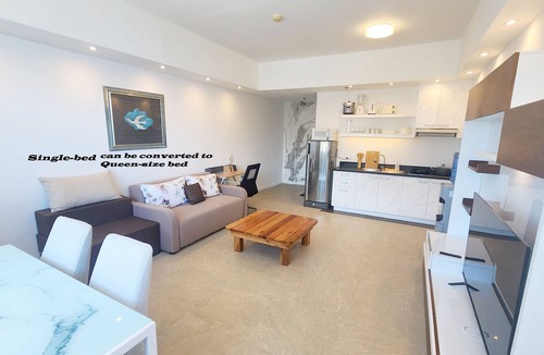 Lapu-Lapu Condo | New Lux. 1 BR Condo - 2 Pools, Gym, woow seaviews, Beach, Tours behind Newtown