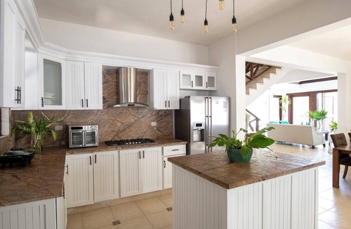 Pedro Brand House | NEW - Luxury Villa Camila +Private Cook +Pool + BBQ