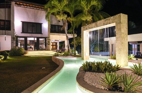 Pedro Brand House | NEW - Luxury Villa Camila +Private Cook +Pool + BBQ