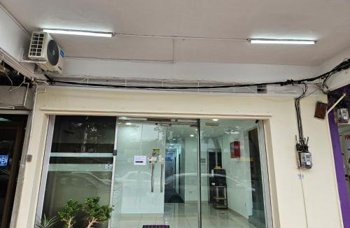 Gelugor House | New Malaya Hotel