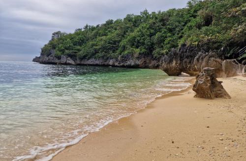 Calatrava Bed & Breakfast | Ngak Ngak Beach Resort