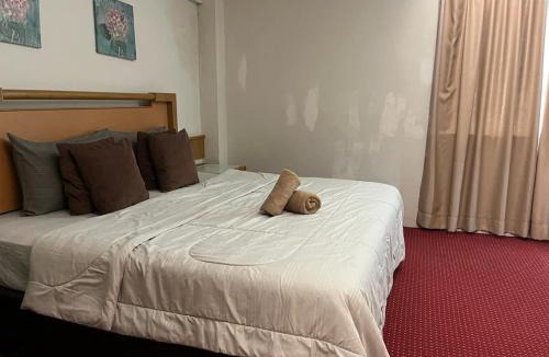 Bandar Kota Bharu House | Nik Adik Khalifa Suites Apartment