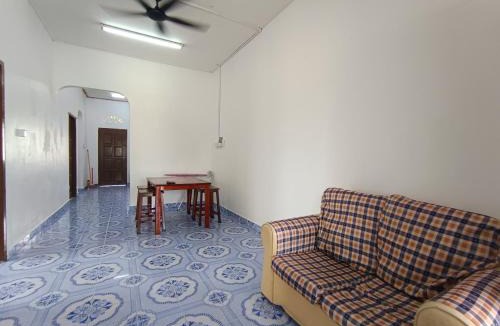 Kampung Jambu Bongkok House | NikNa Homestay Jambu Bongkok