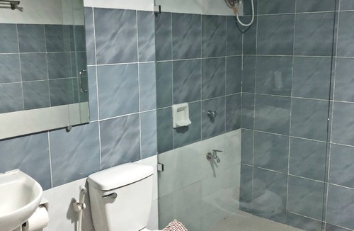 Legazpi Hotel | Ninong's Hotel
