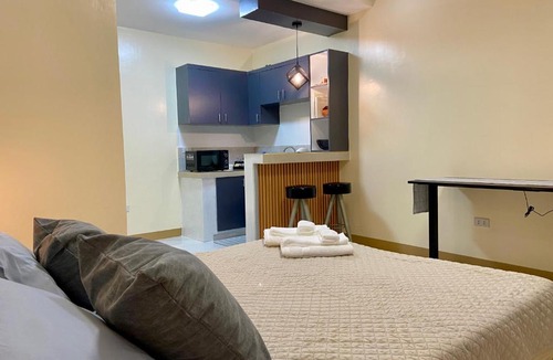 Urdaneta City Apartment | Ninth 22 Studio Suite