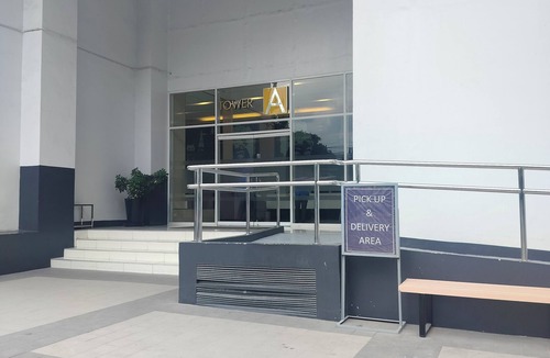 South Triangle Condo | Nix Staycation MPlace Tower-A 16th Floor
