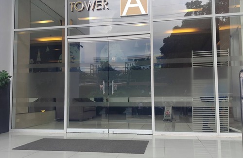 South Triangle Condo | Nix Staycation MPlace Tower-A 16th Floor
