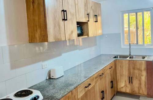 Puerto Princesa City Centre Bed & Breakfast | Noah Bed&Breakfast 3 Private Room NEWHOME QUIET place to stay Solar No Blackouts
