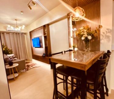 Poblacion District Apartment | Nova's Haven 1 at Avida Towers Abreeza 1 BR