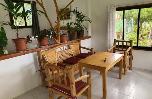 Larena Villa | Novelyn's Seaview Villa