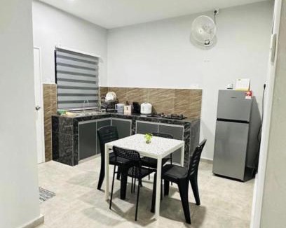 Mersing Ski Chalet | NoWa Residence Rumah Kuning