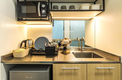 Valenzuela Hostel | O2plus Living Makati