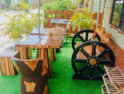 Olango Island House | Olango Island - S&E-1 Tiny Guest House Fully Furnished with Washer, Wi-Fi, Netflix & King-size Bed