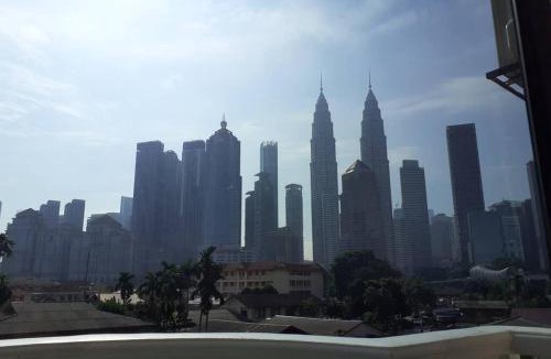 Kuala Lumpur City Centre Apartment | Omar's Place 3