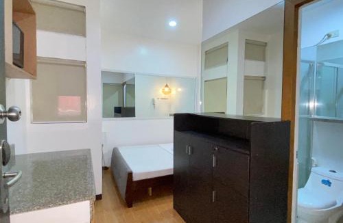 Las Pinas Hostel | Omni Dormitel