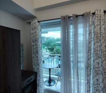 Mactan Export Processing Zone Resort | One Bedroom Units Near Mactan Airport Free Wifi with Pool and Gym