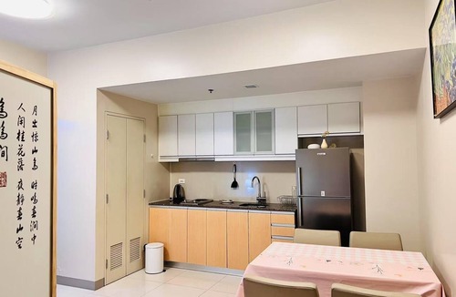 Bonifacio Global City Apartment | One Uptown Residence BGC Stay & Work in BGC | 300Mbps WiFi