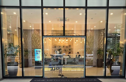 Bonifacio Global City Apartment | One Uptown Residence North Wing BGC