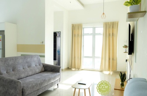 Tebrau Apartment | Oscar-4pax@ Mount Austin Netflix/Ikea/Toppen/Jusco/JB
