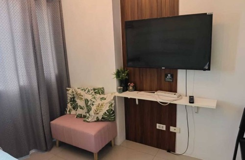 Legazpi Village Hotel | OYO 1172 MVM Transient House