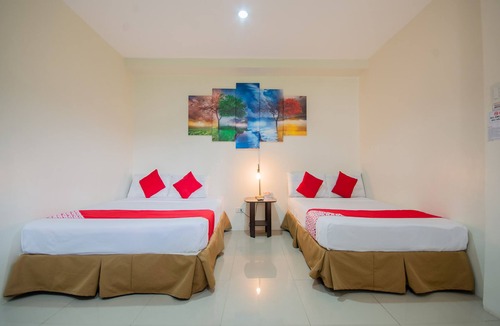 Lahug Hotel | OYO 707 908 Salinas Suites